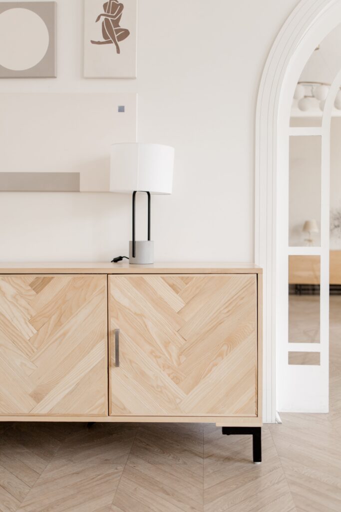 skandinavischer Interior-Stil mit klaren Linien und natürlicher Ästhetik.